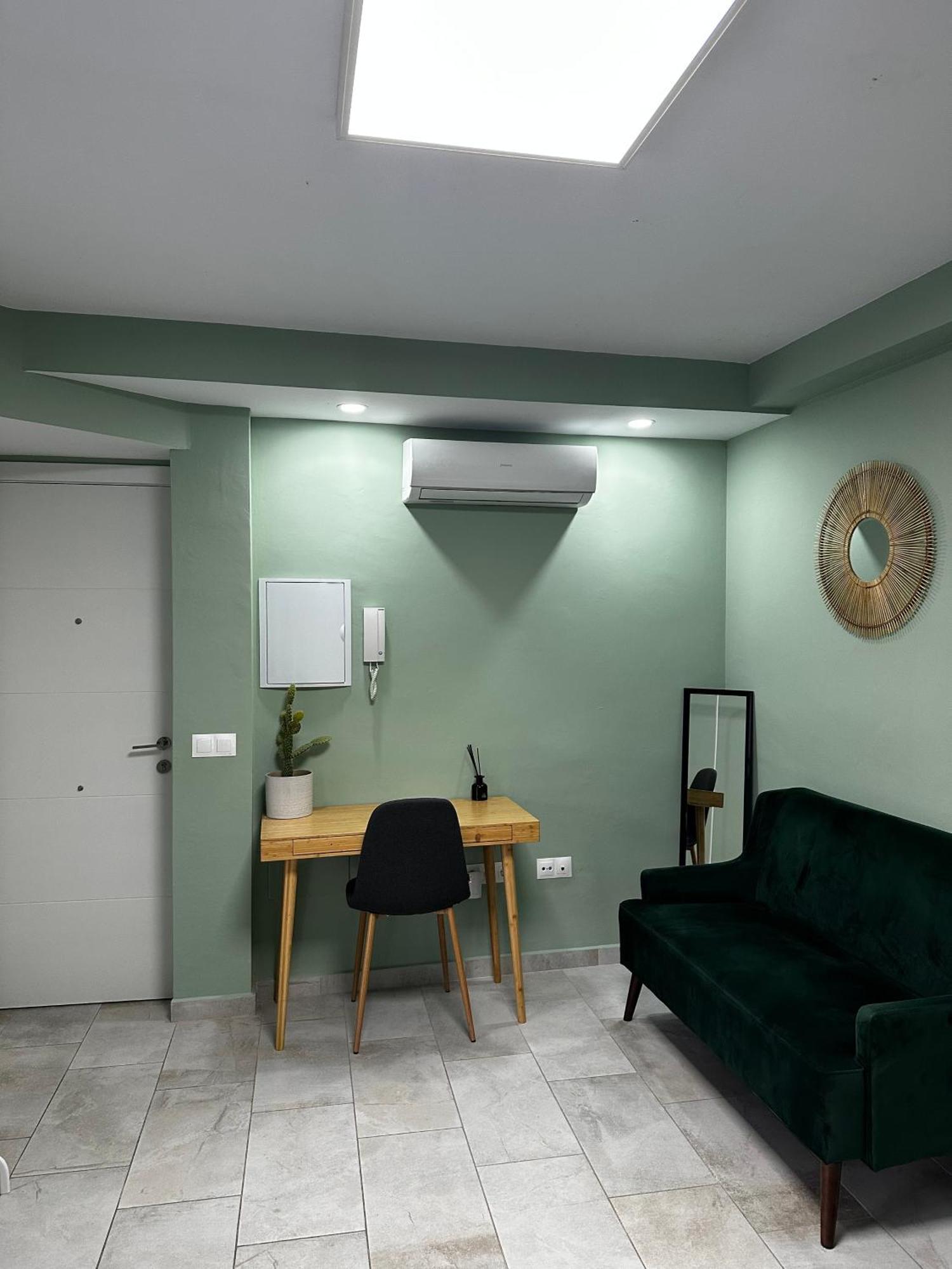 Lovely Studio Apartment Malaga Center المظهر الخارجي الصورة